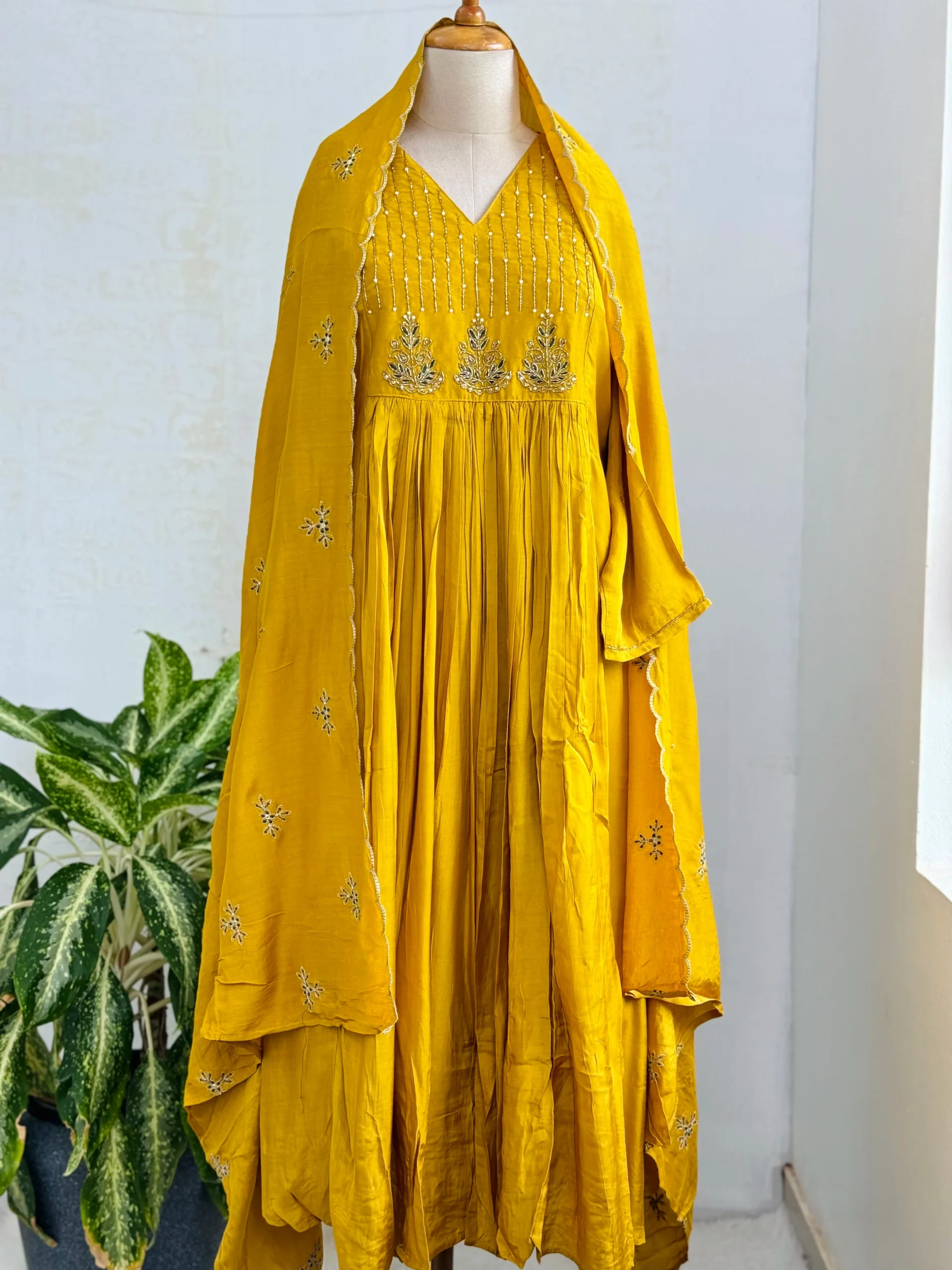 Mul Chanderi Handwork Anarkali Kurti Set โ Regal Elegance - Yellow Color - Image 2