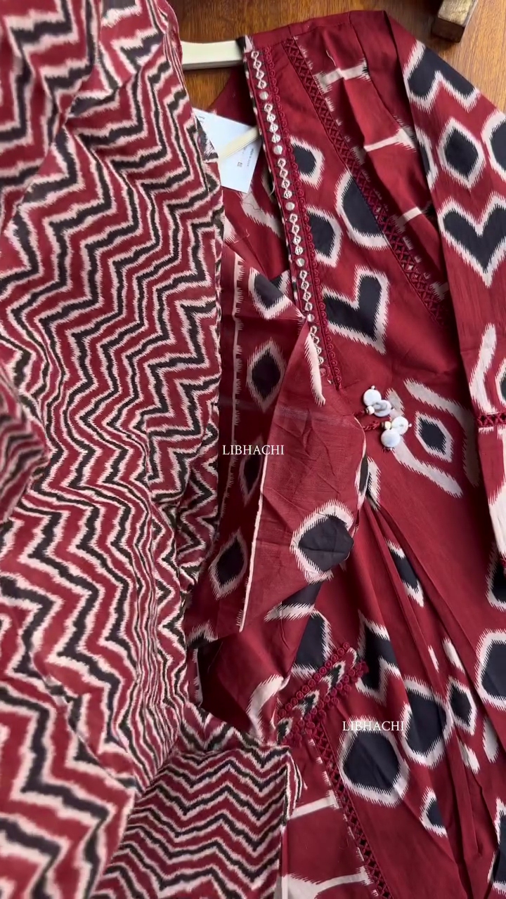 Maroon Ikat Printed Kurta Pant Set with Duppata - Image 3