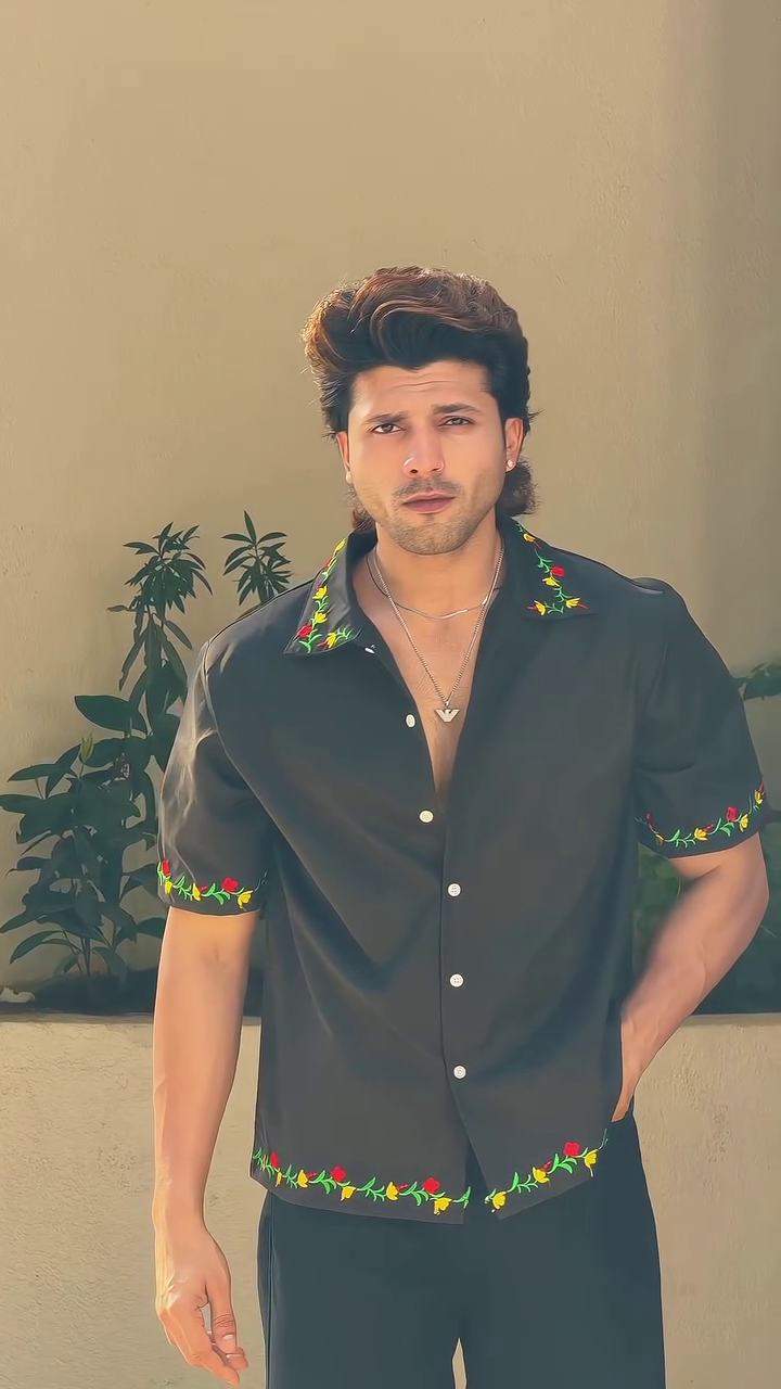 Men's Floral Embroidered Cuban Collar Shirt